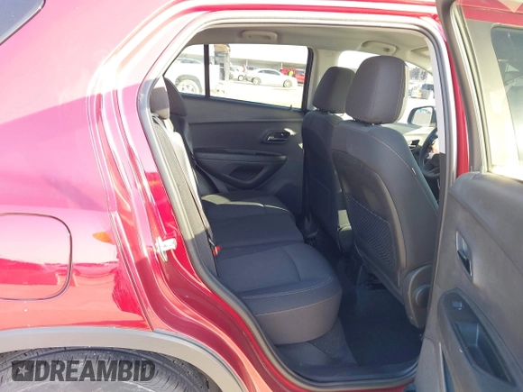 2020 Chevrolet Trax LT with VIN 3GNCJLSB7LL229882, listed as a IAAI auction lot 42005834 with 38,975 mi miles and . Bid and sale history available at DreamBid. Image 8.