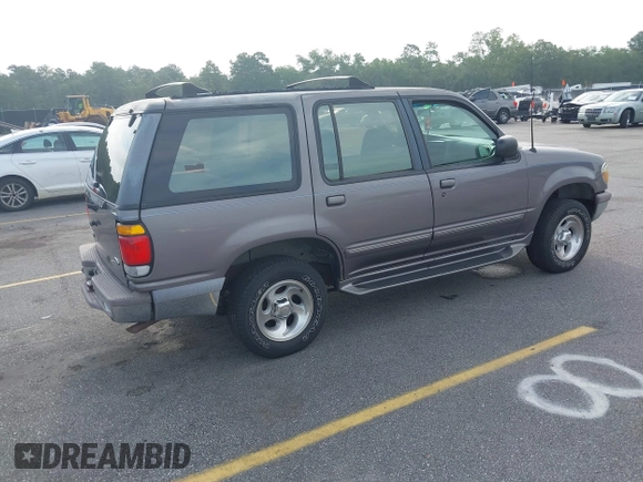 1995 Ford Explorer Eddie Bauer with VIN 1FMDU32X8SUA90054, listed as a IAAI auction lot 42858544 with 248,763 mi miles and . Bid and sale history available at DreamBid. Image 4.