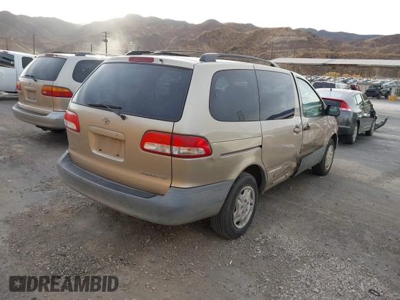 2003 Toyota Sienna CE with VIN 4T3ZF19C93U536843, listed as a IAAI auction lot 41175495 with 170,323 mi miles. Bid and sale history available at carsss.com. Image 4.