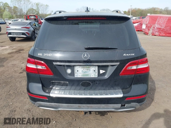 2015 Mercedes-Benz M 350 with VIN 4JGDA5HB0FA506525, listed as a IAAI auction lot 42109116 with 152,737 mi miles and . Bid and sale history available at DreamBid. Image 16.