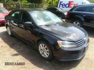2015 Volkswagen Jetta SE z VIN 3VWD17AJ2FM241138, wystawiony jako IAAI lot #42854720 z przebiegiem 225 470 mil mil oraz . Historia ofert i sprzedaży dostępna na DreamBid. Obrazek 1.