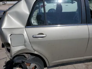 2008 Nissan Versa S z VIN 3N1BC11E48L449005, wystawiony jako Copart lot #45489465 z przebiegiem 157 254 mil mil oraz Szkoda całkowita • Salvage title. Historia ofert i sprzedaży dostępna na DreamBid. Obrazek 10.