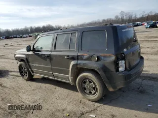 2013 Jeep Patriot Sport with VIN 1C4NJPBA3DD158736, listed as a Copart auction lot 86260224 with 199,492 mi miles and Salvage Title. Bid and sale history available at carsss.com. Image 2.