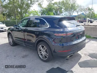 2019 Porsche Cayenne z VIN WP1AA2AY6KDA01777, wystawiony jako IAAI lot #42340596 z przebiegiem 86 921 mil mil oraz . Historia ofert i sprzedaży dostępna na DreamBid. Obrazek 3.