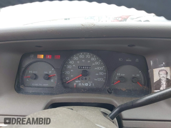 1999 Mercury Grand Marquis LS с VIN 2MEFM75W6XX630636, выставлен на аукционе IAAI как лот 42471128 с пробегом 216 223 миль миль и . История ставок и продаж доступна на DreamBid. Изображение 7.