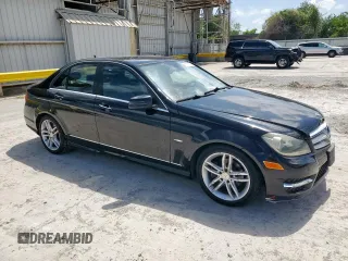 2012 Mercedes-Benz C 250 Sport с VIN WDDGF4HB6CR238614, выставлен на аукционе Copart как лот 61547715 с пробегом 107 849 миль миль и Списание • Salvage title. История ставок и продаж доступна на DreamBid. Изображение 4.