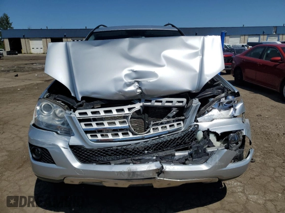 2011 Mercedes-Benz M 350 with VIN 4JGBB8GB5BA755100, listed as a Copart auction lot 56528605 with 136,346 mi miles and Clean Title. Bid and sale history available at DreamBid. Image 5.