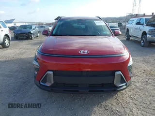 2025 Hyundai Kona SEL with VIN KM8HBCAB9SU214104, listed as a IAAI auction lot 41885571 with 6,031 mi miles. Bid and sale history available at carsss.com. Image 12.