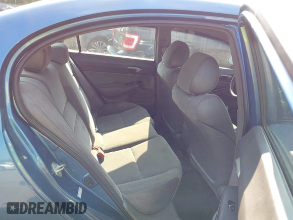 2008 Honda Civic LX z VIN 1HGFA16588L045778, wystawiony jako IAAI lot #42422102 z przebiegiem 232 473 mil mil oraz . Historia ofert i sprzedaży dostępna na DreamBid. Obrazek 8.