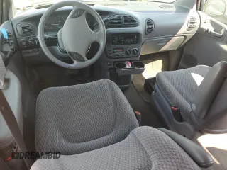 2000 Dodge Caravan SE with VIN 2B4GP45G9YR667980, listed as a Copart auction lot 76298204 with Not Provided miles and Salvage Title. Bid and sale history available at carsss.com. Image 8.