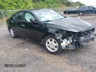 2020 Nissan Altima S z VIN 1N4BL4BV6LC210417, wystawiony jako IAAI lot #42012658 z przebiegiem 106 893 mil mil oraz . Historia ofert i sprzedaży dostępna na DreamBid. Obrazek 1.