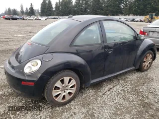 2008 Volkswagen New Beetle Coupe S with VIN 3VWPG31C68M523596, listed as a Copart auction lot 88444515 with 211,578 mi miles and Clean Title. Bid and sale history available at carsss.com. Image 3.