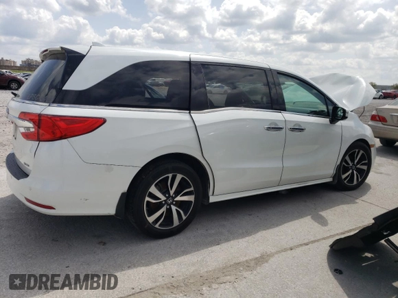 2020 Honda Odyssey Elite with VIN 5FNRL6H95LB012171, listed as a Copart auction lot 48786695 with 133,604 mi miles and Salvage Title. Bid and sale history available at DreamBid. Image 3.