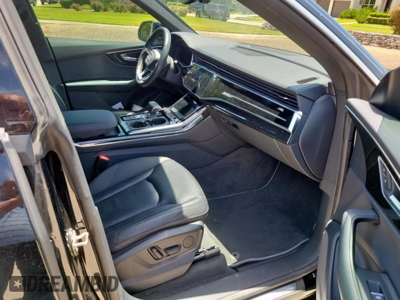 2019 Audi Q8 Premium with VIN WA1AVAF14KD021323, listed as a Copart auction lot 65992915 with 69,379 mi miles and Clean title. Bid and sale history available at DreamBid. Image 5.