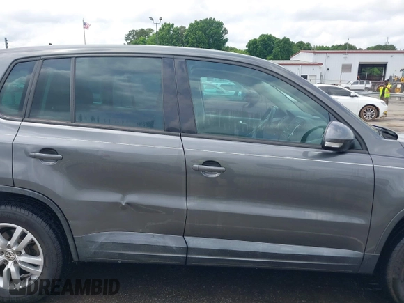 2012 Volkswagen Tiguan SEL with VIN WVGAV7AX8CW005146, listed as a IAAI auction lot 42126959 with 134,005 mi miles and . Bid and sale history available at DreamBid. Image 13.