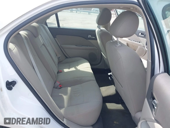 2012 Ford Fusion Hybrid с VIN 3FADP0L39CR216555, выставлен на аукционе IAAI как лот 42506669 с пробегом 171 346 миль миль и . История ставок и продаж доступна на DreamBid. Изображение 8.