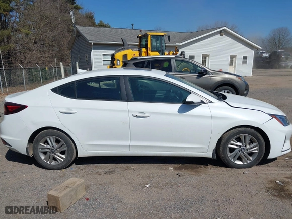 2019 Hyundai Elantra SEL with VIN 5NPD84LF2KH457710, listed as a IAAI auction lot 41800266 with 91,204 mi miles. Bid and sale history available at carsss.com. Image 13.