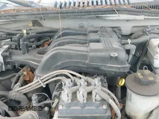 2005 Ford Explorer XLT z VIN 1FMZU63K15UA09278, wystawiony jako IAAI lot #42797948 z przebiegiem Nie podano mil oraz . Historia ofert i sprzedaży dostępna na DreamBid. Obrazek 12.