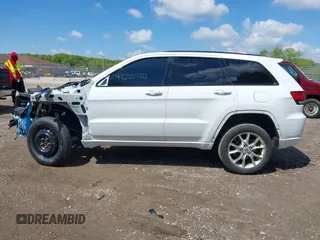 2019 Jeep Grand Cherokee Upland z VIN 1C4RJFAG4KC566506, wystawiony jako IAAI lot #42355720 z przebiegiem 127 141 mil mil oraz . Historia ofert i sprzedaży dostępna na DreamBid. Obrazek 13.