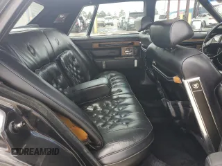 1984 Cadillac Seville z VIN 1G6AS6988EE829387, wystawiony jako Copart lot #75061224 z przebiegiem 643 mil mil oraz Szkody całkowita. Historia ofert i sprzedaży dostępna na DreamBid. Obrazek 10.