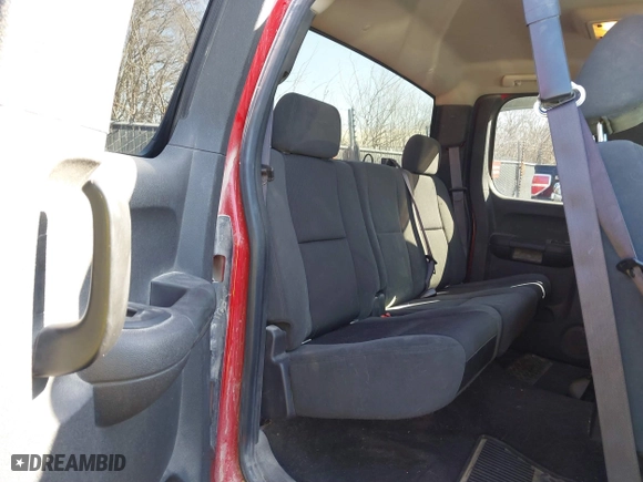 2009 Chevrolet Silverado 1500 LT with VIN 1GCEK29029Z296906, listed as a IAAI auction lot 41769935 with 210,173 mi miles. Bid and sale history available at carsss.com. Image 8.