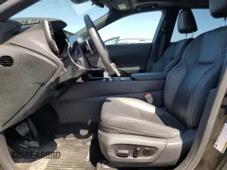 2023 Lexus RX 350 z VIN 2T2BAMCA6PC004969, wystawiony jako Copart lot #59915915 z przebiegiem 19 699 mil mil oraz Szkoda całkowita • Salvage title. Historia ofert i sprzedaży dostępna na DreamBid. Obrazek 7.