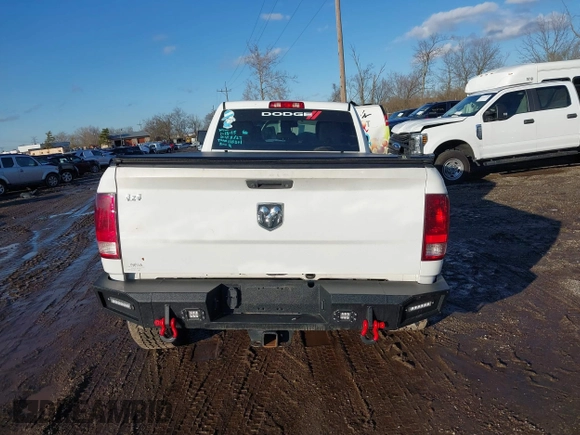 2018 Ram 2500 Tradesman with VIN 3C6UR4HL6JG125201, listed as a IAAI auction lot 41432329 with 181,247 mi miles. Bid and sale history available at carsss.com. Image 16.