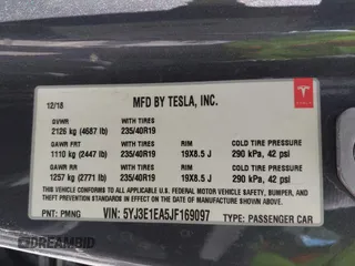 2018 Tesla Model 3 Long Range Battery with VIN 5YJ3E1EA5JF169097, listed as a IAAI auction lot 41916873 with 81,919 mi miles. Bid and sale history available at carsss.com. Image 9.