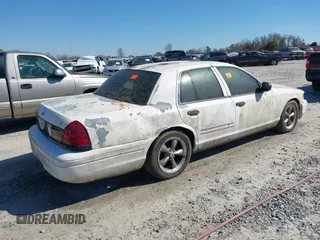 2007 Ford Police Interceptor с VIN 2FAFP71W07X136860, выставлен на аукционе IAAI как лот 41627675 с пробегом Не указан миль и . История ставок и продаж доступна на DreamBid. Изображение 4.