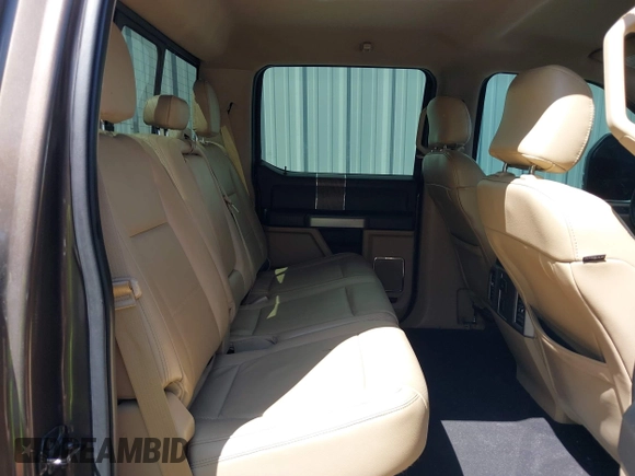 2017 Ford F-250 Lariat z VIN 1FT7W2BTXHEB51281, wystawiony jako IAAI lot #42094810 z przebiegiem 120 633 mil mil oraz . Historia ofert i sprzedaży dostępna na DreamBid. Obrazek 8.