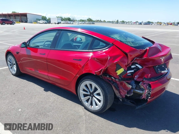 2021 Tesla Model 3 Long Range z VIN 5YJ3E1EB1MF997208, wystawiony jako IAAI lot #41944276 z przebiegiem 110 361 mil mil oraz . Historia ofert i sprzedaży dostępna na DreamBid. Obrazek 3.