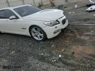 2013 BMW 7 Series 740Li with VIN WBAYE4C52DDW22629, listed as a Copart auction lot 44608645 with 163,135 mi miles and Salvage Title. Bid and sale history available at carsss.com. Image 13.