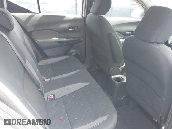 2019 Nissan Kicks SV z VIN 3N1CP5CU1KL496388, wystawiony jako IAAI lot #42032564 z przebiegiem 73 258 mil mil oraz . Historia ofert i sprzedaży dostępna na DreamBid. Obrazek 8.