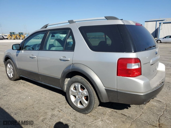 2007 Ford Freestyle SEL with VIN 1FMDK02107GA12857, listed as a Copart auction lot 74077184 with 170,267 mi miles and Clean Title. Bid and sale history available at carsss.com. Image 2.