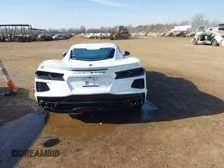 2023 Chevrolet Corvette 1LT z VIN 1G1YA2D48P5130350, wystawiony jako IAAI lot #41679244 z przebiegiem 7 927 mil mil oraz . Historia ofert i sprzedaży dostępna na DreamBid. Obrazek 16.