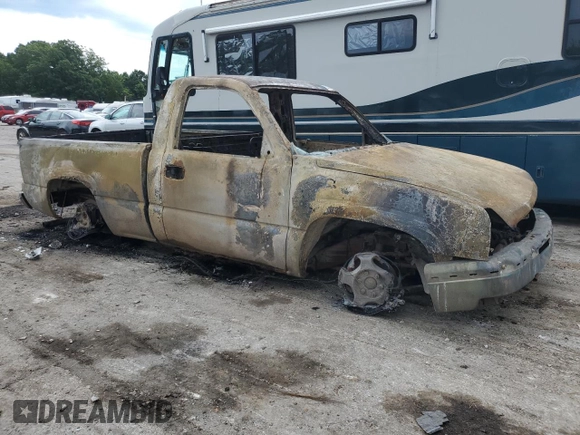 2003 Chevrolet Silverado 1500 LS with VIN 1GCEK14T43Z135461, listed as a Copart auction lot 62999924 with Not Provided miles and Non Repairable. Bid and sale history available at DreamBid. Image 4.