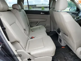 2018 Volkswagen Atlas SE z VIN 1V2CR2CA5JC582694, wystawiony jako Copart lot #56905595 z przebiegiem 111 842 mil mil oraz Czysty tytuł • Clean title. Historia ofert i sprzedaży dostępna na DreamBid. Obrazek 11.