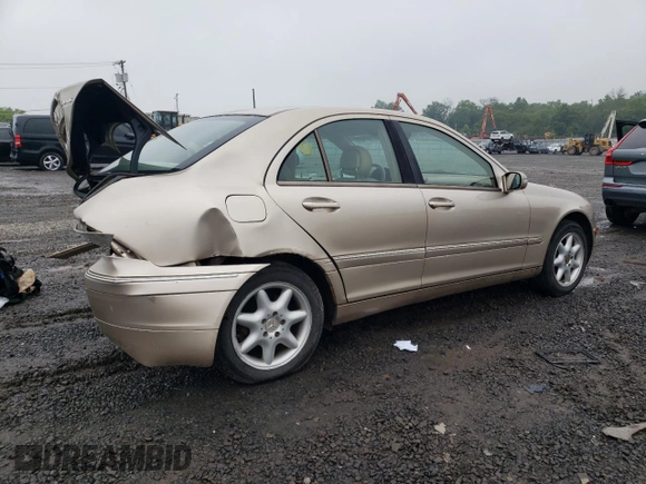 2003 Mercedes-Benz C 240 с VIN WDBRF81J13F374211, выставлен на аукционе Copart как лот 61156455 с пробегом 83 001 миль миль и Списание • Salvage title. История ставок и продаж доступна на DreamBid. Изображение 3.