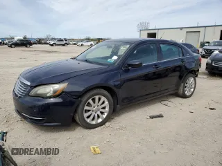2011 Chrysler 200 Touring with VIN 1C3BC1FB4BN503586, listed as a Copart auction lot 50422275 with 184,161 mi miles and Clean Title. Bid and sale history available at carsss.com. Image 1.