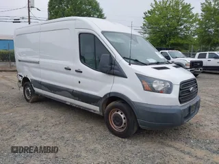 2015 Ford Transit Cargo with VIN 1FTNR2CM4FKA26975, listed as a IAAI auction lot 39407096 with 150,786 mi miles. Bid and sale history available at carsss.com. Image 1.