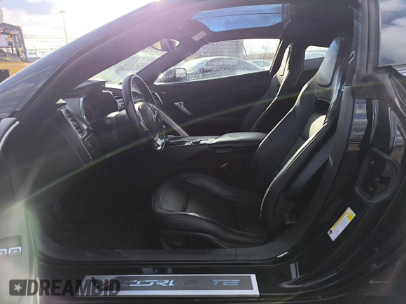 2019 Chevrolet Corvette 1LT with VIN 1G1YB2D75K5109066, listed as a Copart auction lot 55645235 with 14,715 mi miles and Salvage title. Bid and sale history available at DreamBid. Image 7.