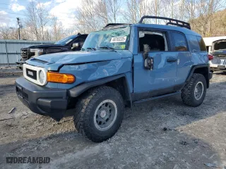 2014 Toyota FJ Cruiser with VIN JTEBU4BF7EK196077, listed as a Copart auction lot 44793235 with 0 mi miles and Salvage Title. Bid and sale history available at carsss.com. Image 1.
