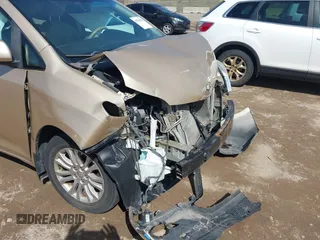 2012 Toyota Sienna XLE AAS with VIN 5TDYK3DC0CS202891, listed as a IAAI auction lot 41938594 with Not Provided miles and . Bid and sale history available at carsss.com. Image 18.