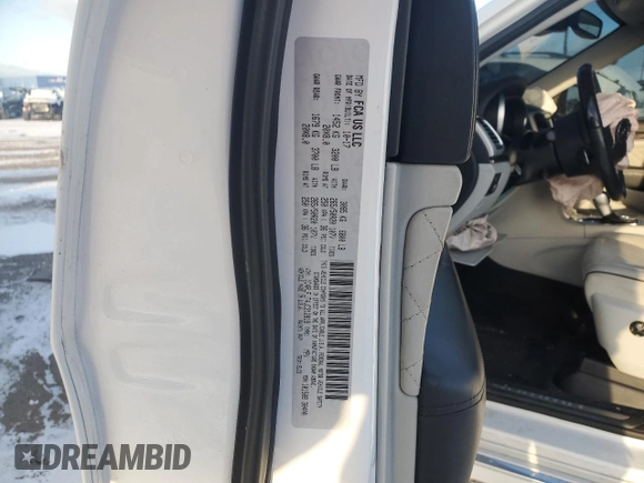 2018 Jeep Grand Cherokee Summit with VIN 1C4RJFJT4JC212819, listed as a Copart auction lot 84379924 with 83,619 mi miles and Clean title. Bid and sale history available at DreamBid. Image 16.