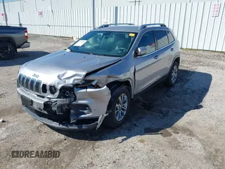 2019 Jeep Cherokee Altitude с VIN 1C4PJMLB3KD194549, выставлен на аукционе IAAI как лот 41650398 с пробегом 103 771 миль миль и . История ставок и продаж доступна на DreamBid. Изображение 2.