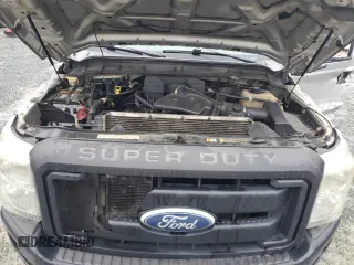 2011 Ford F-250 XL z VIN 1FT7X2A69BEB26338, wystawiony jako Copart lot #72724884 z przebiegiem 351 393 mil mil oraz Szkoda całkowita • Salvage title. Historia ofert i sprzedaży dostępna na DreamBid. Obrazek 12.
