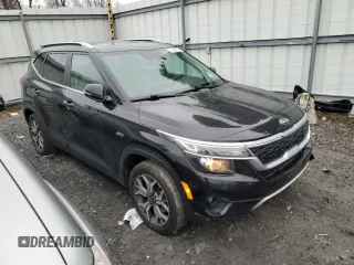 2021 Kia Seltos EX with VIN KNDERCAA1M7142522, listed as a Copart auction lot 50366095 with 36,546 mi miles and Salvage Title. Bid and sale history available at carsss.com. Image 4.