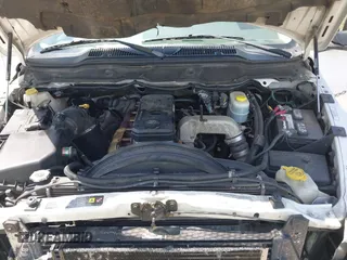 2005 Dodge 2500 ST z VIN 3D7KR28C85G790634, wystawiony jako IAAI lot #42311281 z przebiegiem 205 839 mil mil oraz . Historia ofert i sprzedaży dostępna na DreamBid. Obrazek 10.