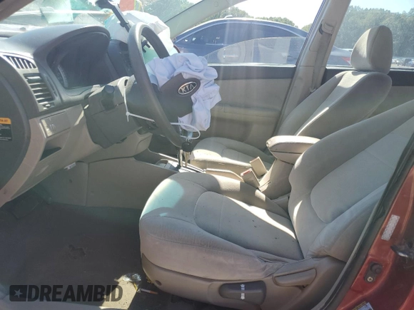 2007 Kia Spectra EX z VIN KNAFE121275436205, wystawiony jako Copart lot #57680055 z przebiegiem 141 670 mil mil oraz Szkoda całkowita • Salvage title. Historia ofert i sprzedaży dostępna na DreamBid. Obrazek 7.