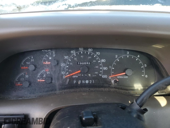 2000 Ford F-250 XL z VIN 1FTNF21L2YEB66074, wystawiony jako Copart lot #84274244 z przebiegiem 100 845 mil mil oraz Czysty tytuł • Clean title. Historia ofert i sprzedaży dostępna na DreamBid. Obrazek 9.